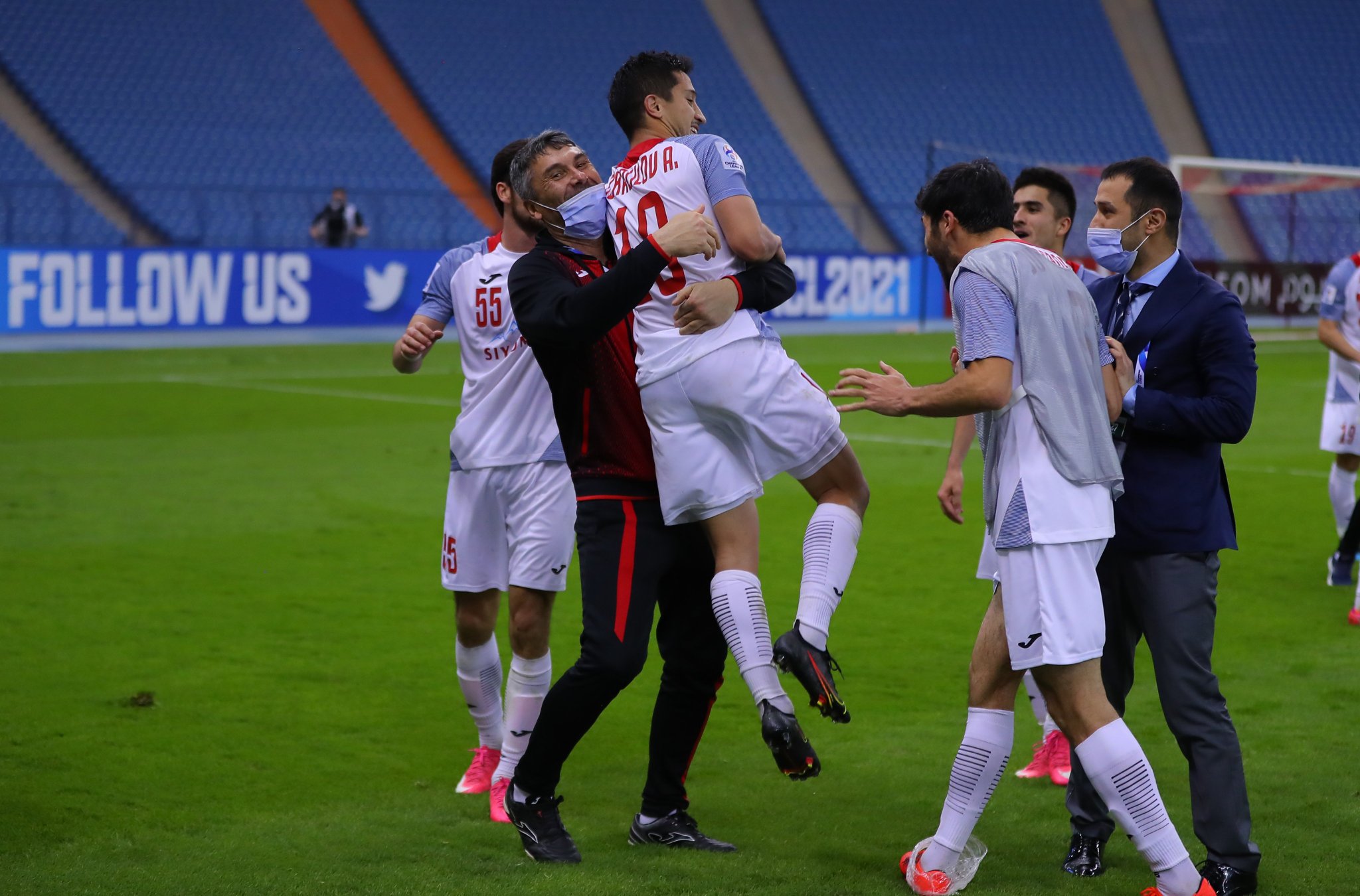 阿联酋队决战亚冠，壮志凌云冠军梦的简单介绍