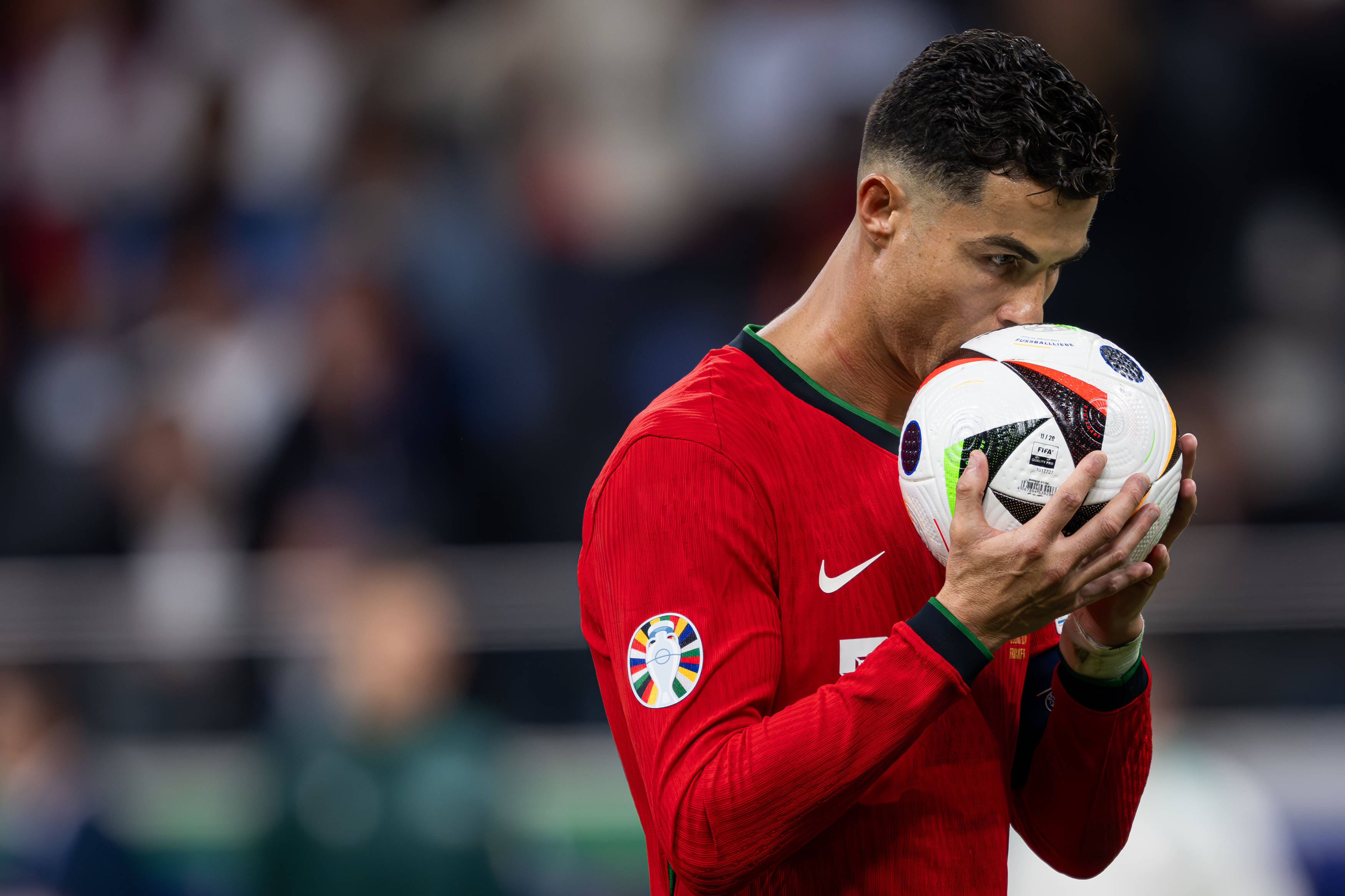 瑞士客场战平，成功进入年欧锦赛正赛的简单介绍