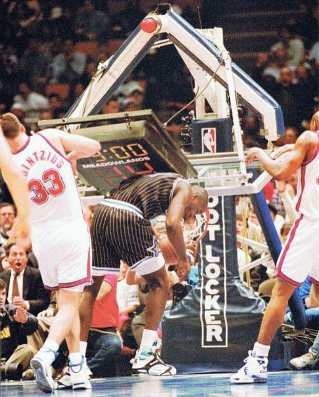 包含新秀惊喜表现，意外逆袭令人瞠目结舌的词条