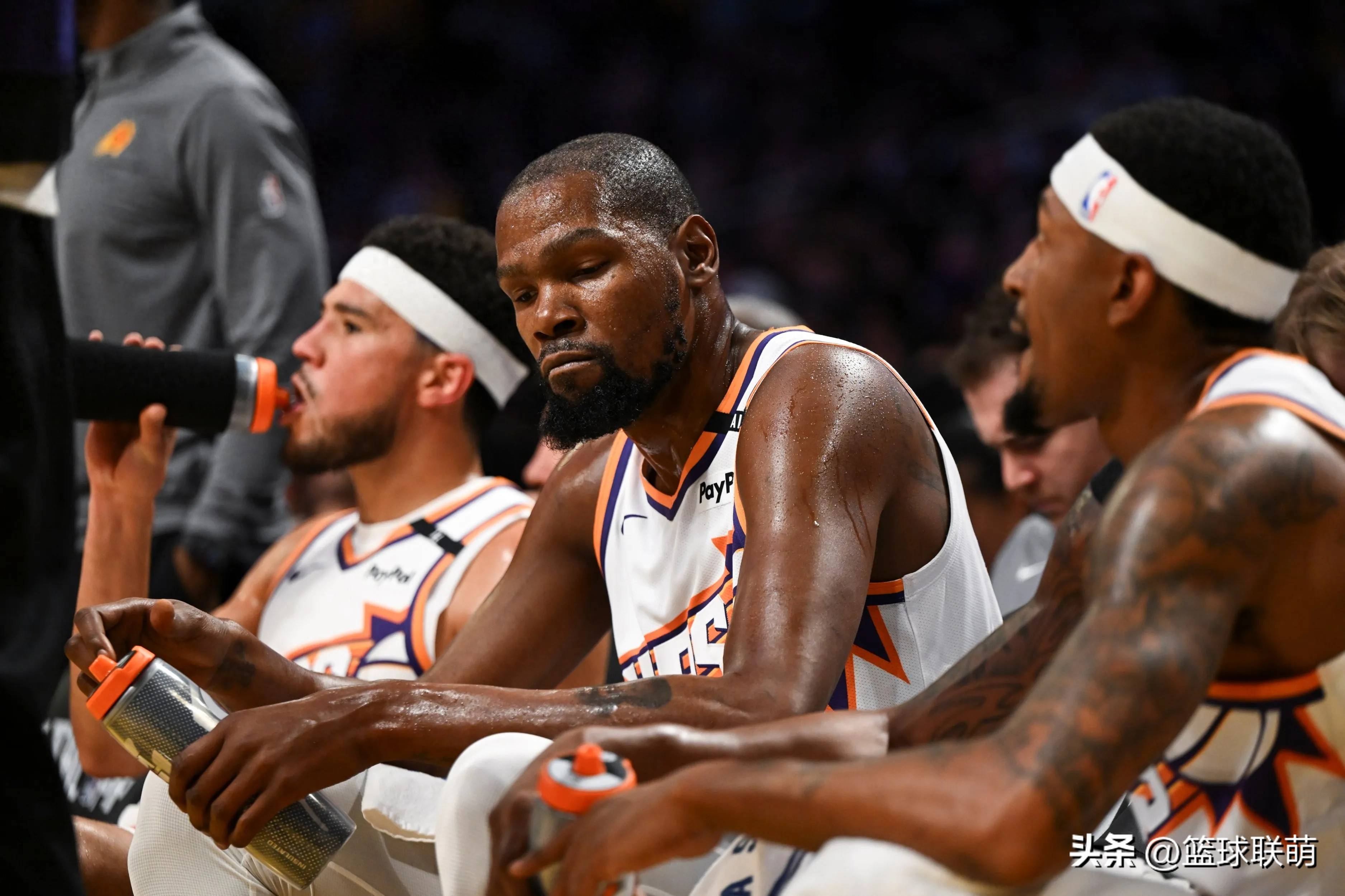 关于鹈鹕队内线优势凸显，击溃对手获得胜利的信息