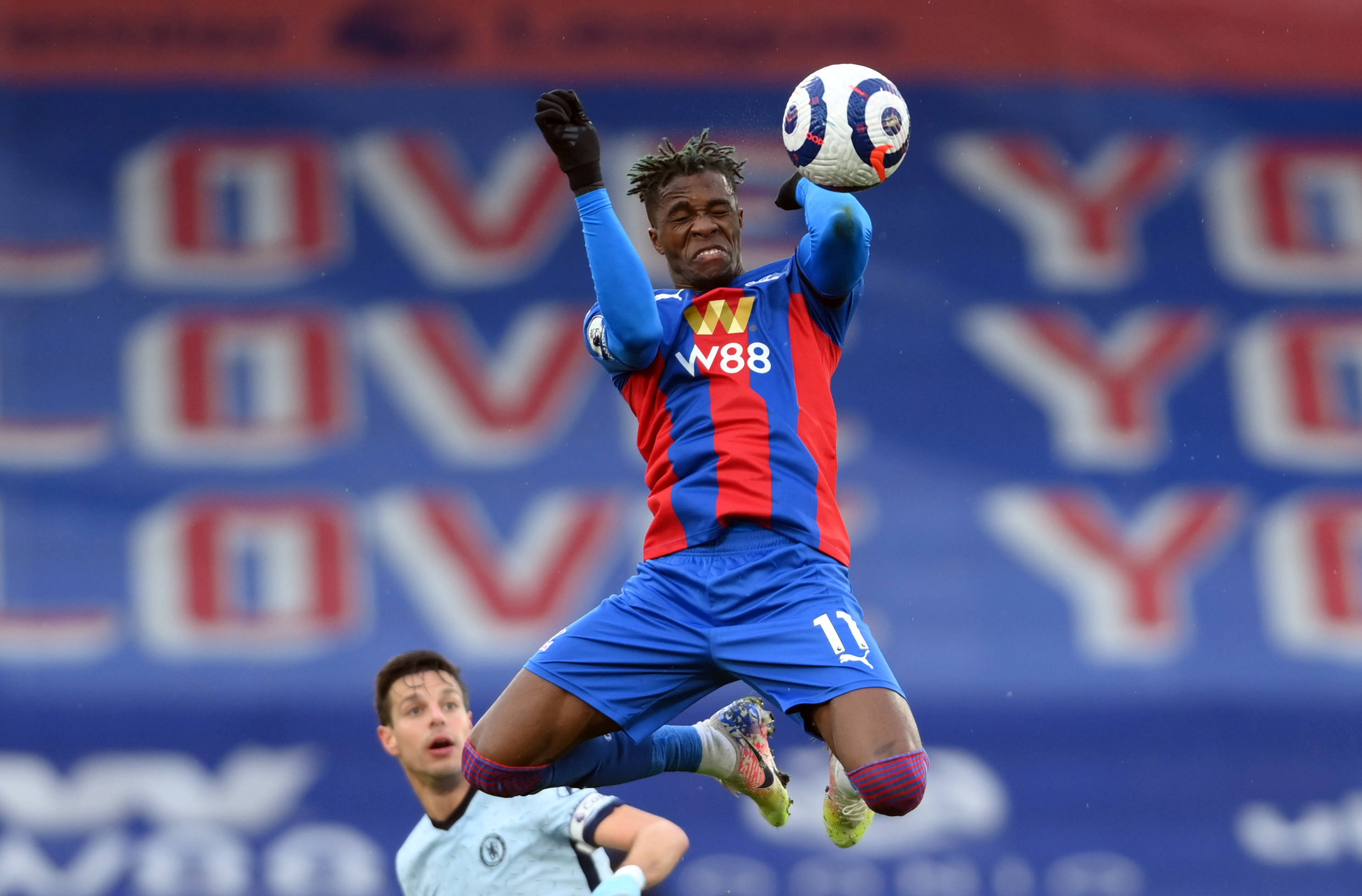 热刺客场取胜，前四位置仍忧心忡忡的简单介绍