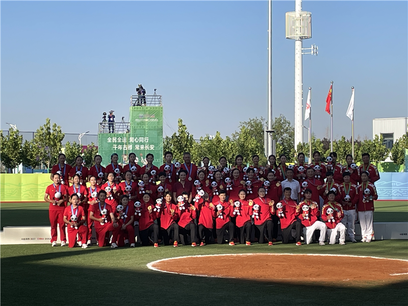 包含巴西选手垒球比赛中斩获精彩铜牌的词条