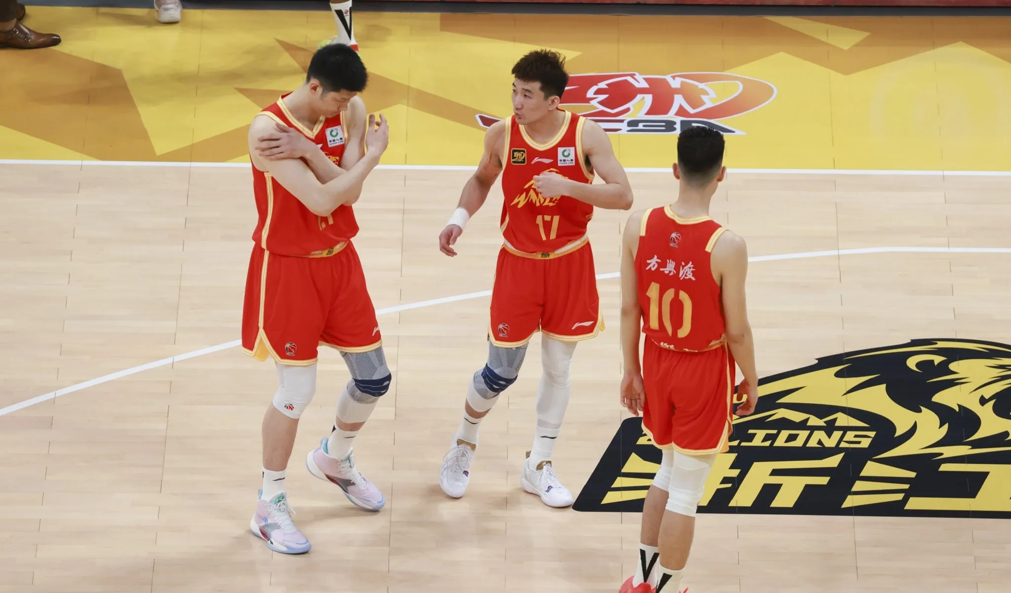 浙江队在激烈比赛中夺胜，迎来胜利的简单介绍