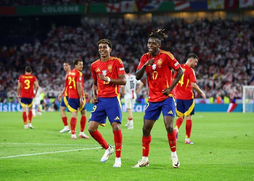 包含今晚焦点：西班牙失利，技术统计的词条