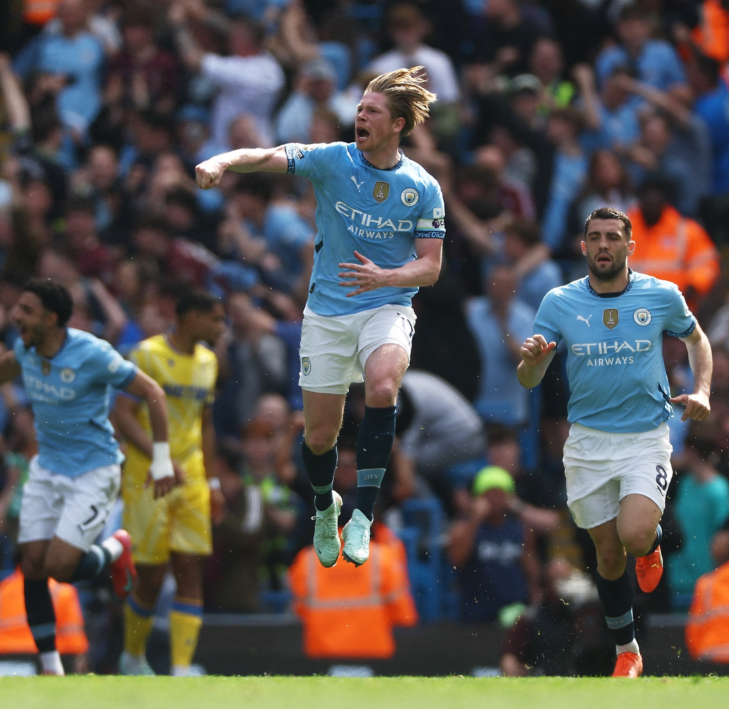 包含切尔西轻取国足，德布劳内世界波破门意甲的词条