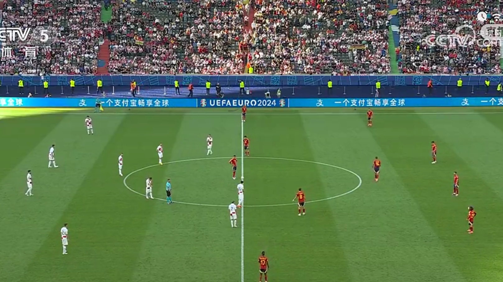 欧洲杯：英格兰战胜克罗地亚取得开门红