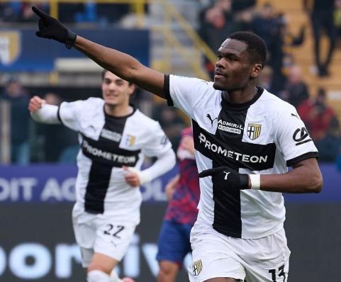 国际米兰首战失利前锋踢点球进球基版本色的简单介绍