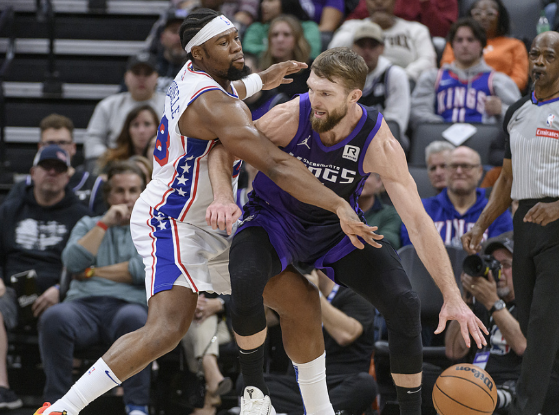 关于76人战胜独行侠，西蒙斯杀出一大波的信息