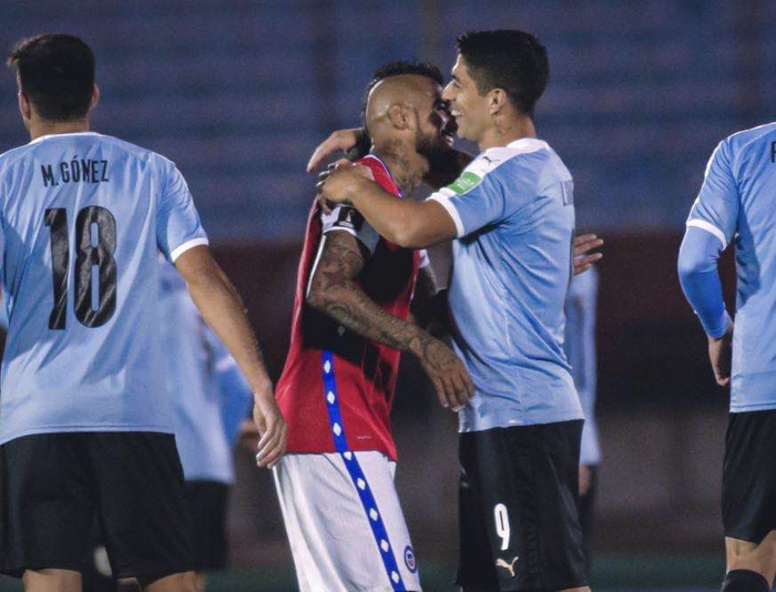 希腊完胜智利，戈麦斯扛起全队