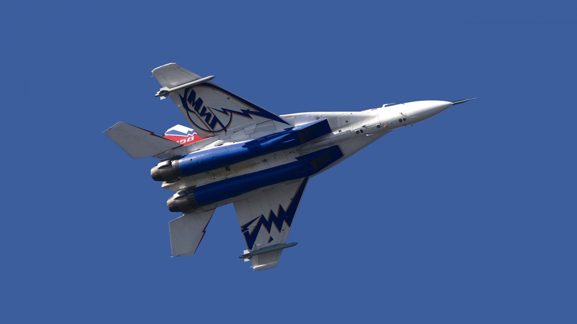 季后赛烽火连天，魔术加时擒太阳，约基奇独舞接管比赛