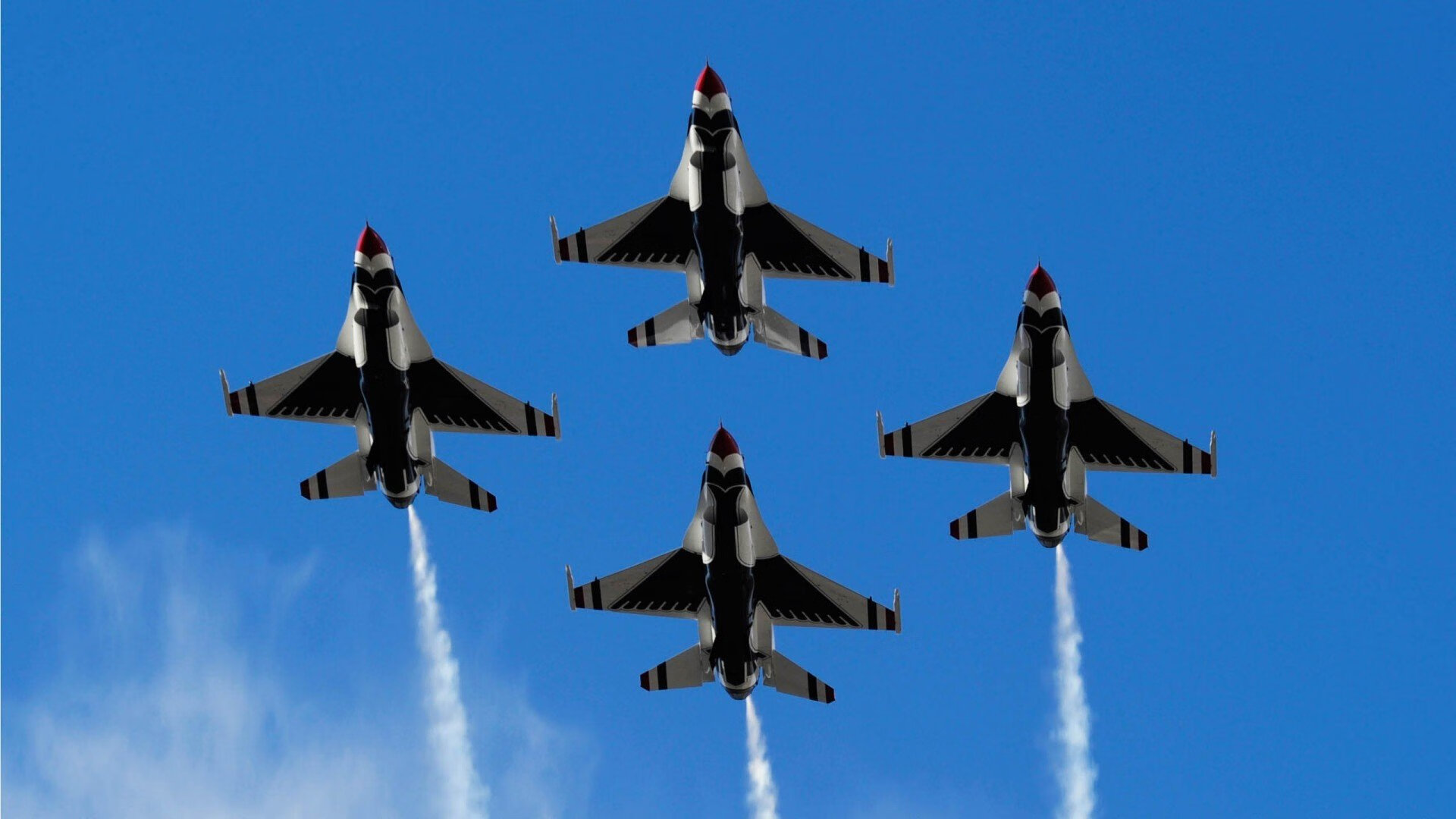 沸腾的火锅局！杰伦格林一勺辣油浇灭热火，华盛顿奇才逆袭背后的关键先生