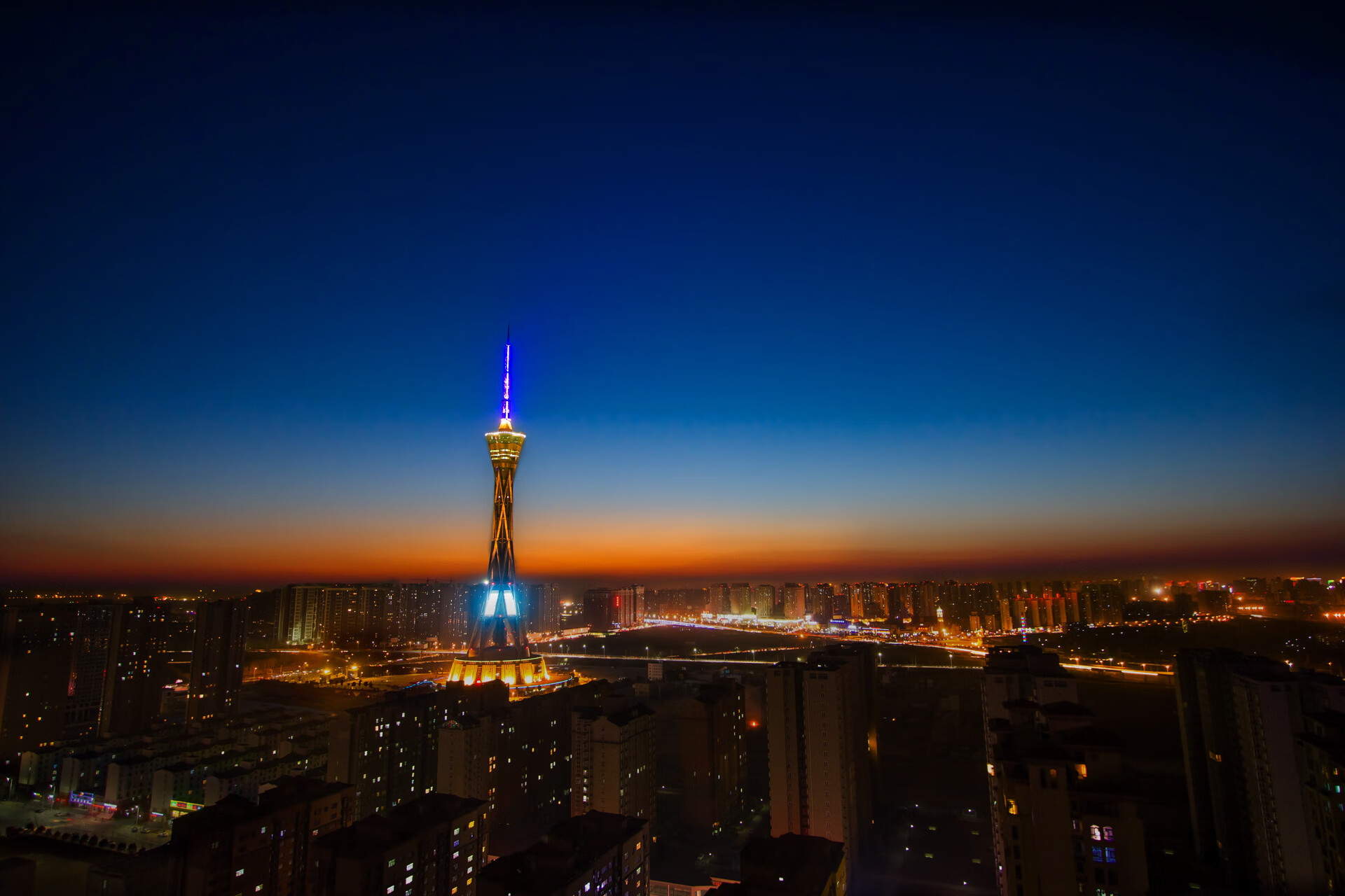 浓眉持续制造杀伤，猛龙一波带走骑士，东部格局的微妙转折