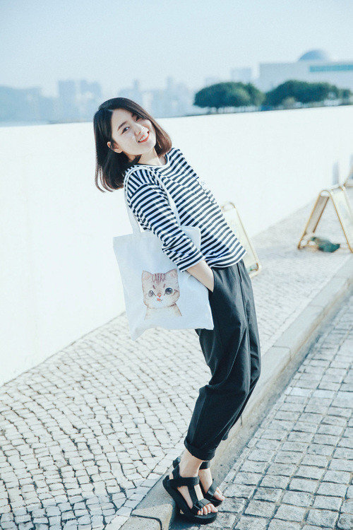 利拉德关键先生显威，湖人队碾压奇才迎大捷